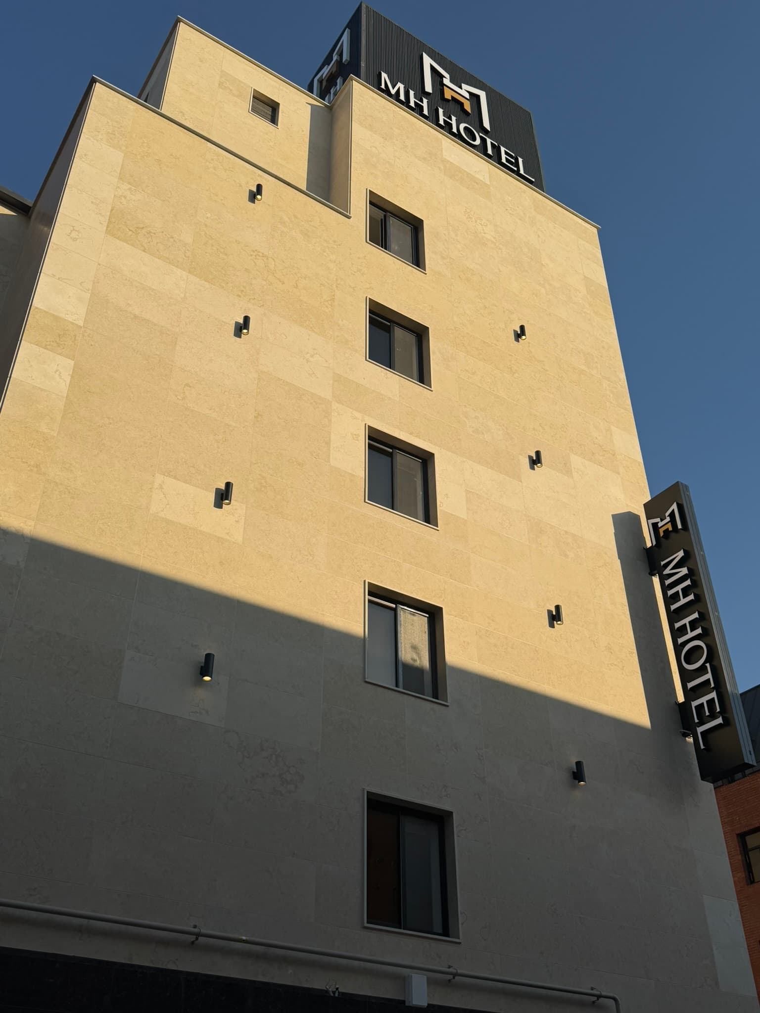 전주 MH HOTEL 금암터미널 4호점 10